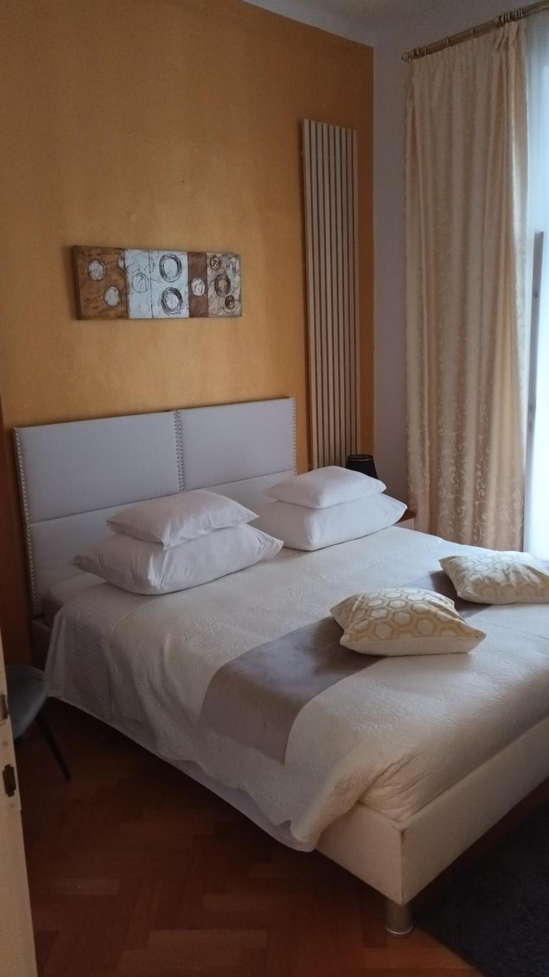 Guesthouse Vrlic Сплит Екстериор снимка